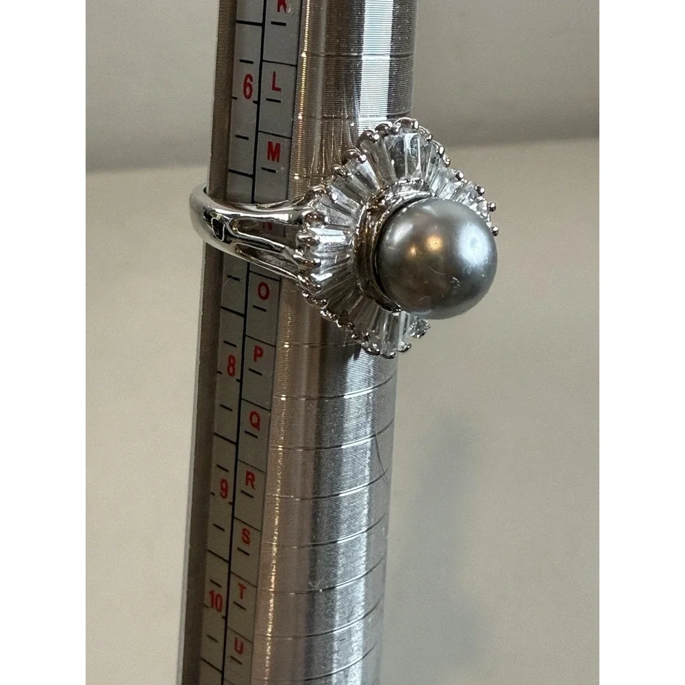 Vintage Grey Pearl Ballerina Cocktail Ring Baguette Crystal Statement Fashion